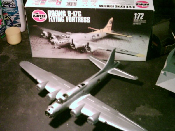 MPC 1/72 Boeing B-17G Flying Fortress With Eight Ground, 50% OFF